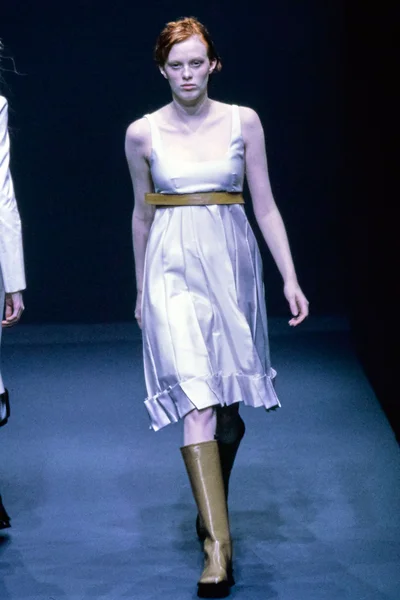Look 28